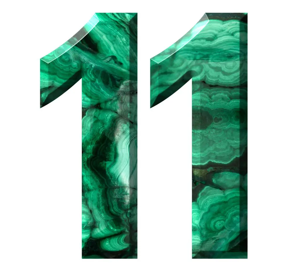 number 11 with a green design to symbolize 11 harmful cognitive distortions overgeneralizations examples in addiction
