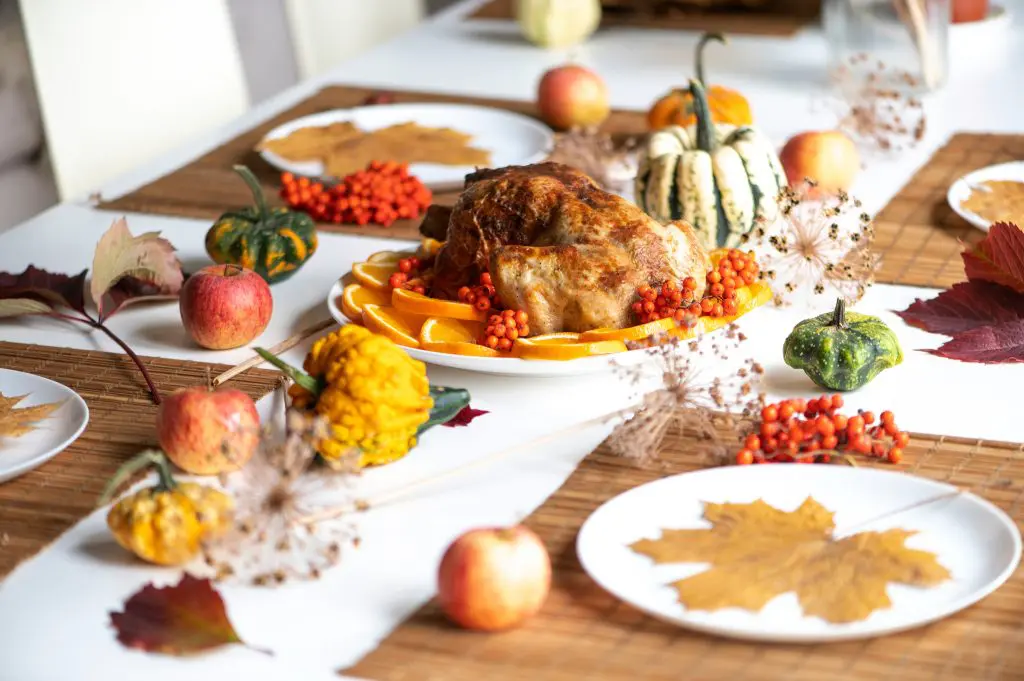 thanksgiving dinner on a table to show that Thanksgiving and recovery is possible